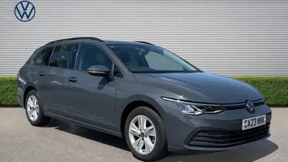 Used VW Golf VIII Life 110 HP (80 kW) 2023 Grey Estate