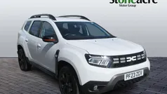 White Used 2023 Dacia Duster Extreme SUV | £17,380 (Fair price)