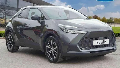 Used Toyota C-HR Design 140 HP (102 kW) 2024 SUV