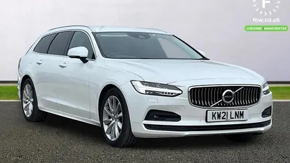 Used Volvo V90 Momentum 197 HP (144 kW) 2021 Estate