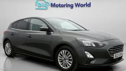 Used Ford Focus Titanium 120 HP (88 kW) 2021 Grey Hatchback
