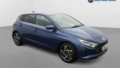 Käytetty Hyundai i20 Premium 101 HP (74 kW) 2025 Sininen Viistoperä