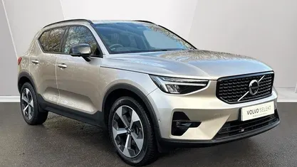 Used 2025 Volvo XC40 Plus SUV | £27,869 (Good price)