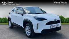 White Used 2022 Toyota Yaris Cross SUV | £17,943 (Super price)