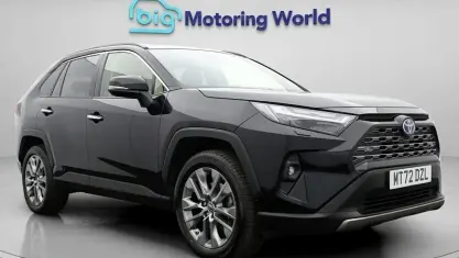 Used Toyota RAV4 Hybrid 219 HP (161 kW) 2022 Black SUV
