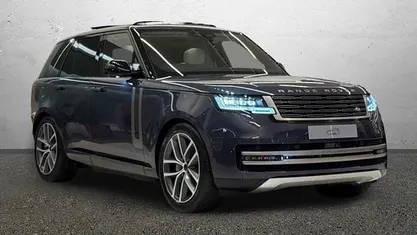 Used 2025 Land Rover Range Rover SE SUV | £116,960 (Fair price)
