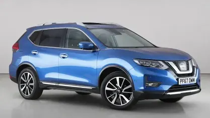 Used Nissan X-Trail Tekna 131 HP (96 kW) 2017 Blue SUV