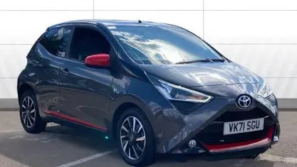 Used Toyota Aygo Trend 72 HP (52 kW) 2021 Grey Hatchback
