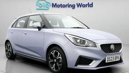 Used MG MG3 Exclusive 106 HP (77 kW) 2023 Silver Hatchback