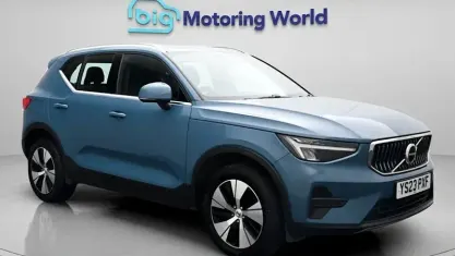 Used Volvo XC40 Core 211 HP (155 kW) 2022 Blue SUV