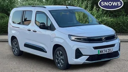 Used Vauxhall Combo Ultimate 100 kW (136 HP) 2026 MPV