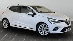White Used 2020 Renault Clio V Version S Hatchback | £10,495 (Fair price)