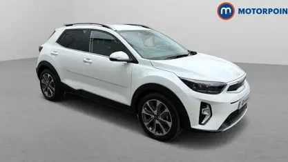 Used Kia Stonic 120 HP (88 kW) 2024 White SUV
