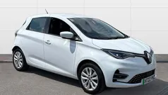 White Used 2022 Renault Rapid Version S Hatchback | £9,921 (Fair price)