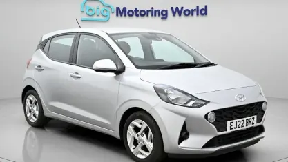 Used Hyundai i10 SE 84 HP (61 kW) 2022 Silver Hatchback
