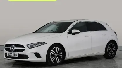 Używany Mercedes A180 116 KM (85 kW) 2020 Biały Hatchback