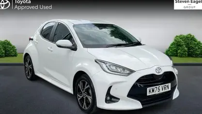 Used Toyota Yaris Design 116 HP (85 kW) 2025 White Hatchback