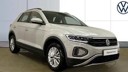 Used 2024 VW T-Roc Life SUV | £17,032 (Fair price)