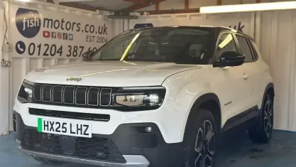 Used Jeep Avenger EV Summit 114 kW (156 HP) 2025 White SUV
