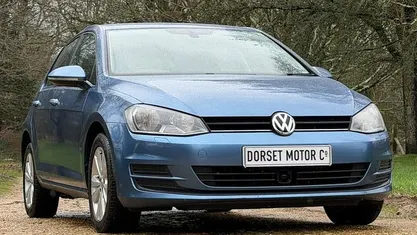 Used VW Golf VII SE 105 HP (77 kW) 2014 Hatchback