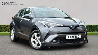 Used Toyota C-HR 122 HP (89 kW) 2019 Decuma grey SUV