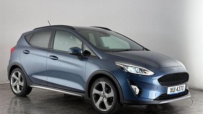 Begagnad Ford Fiesta Active 125 HK (91 kW) 2021 Blå Halvkombi