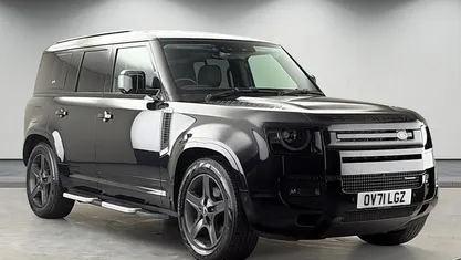 Used Land Rover Defender SE Dynamic 249 HP (183 kW) 2025 SUV