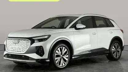 Used Audi Q4 e-tron Sport 125 kW (170 HP) 2022 White SUV