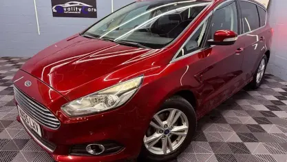 Used Ford S-MAX Titanium 150 HP (110 kW) 2015 Red MPV