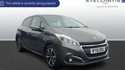 Used Peugeot 208 82 HP (60 kW) 2019 Hatchback