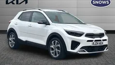 White Used 2024 Kia Stonic 4 SUV | £17,999 (Fair price)