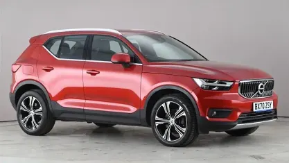 Usado Volvo XC40 Inscription 197 HP (144 kW) 2020 Vermelho SUV