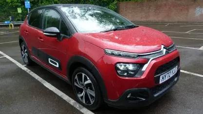 Używany Citroën C3 PureTech 110 KM (80 kW) 2022 Czerwony Hatchback