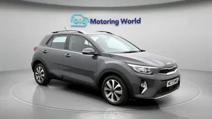 Used Kia Stonic 101 HP (74 kW) 2023 Grey SUV