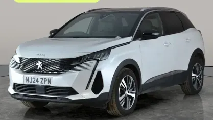 Używany Peugeot 3008 Allure+ 136 KM (100 kW) 2023 Biały SUV