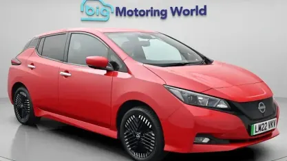 Used Nissan Leaf N-Connecta 160 kW (218 HP) 2022 Red Hatchback