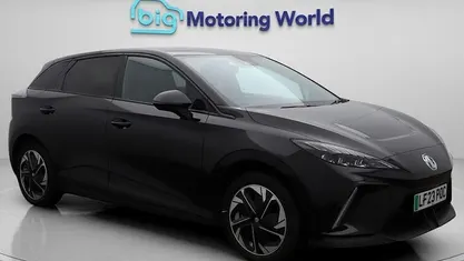 Used 2025 MG MG4 EV Trophy Hatchback | £15,300 (Super price)