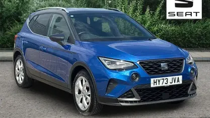 Usado Seat Arona FR 110 CV (80 kW) 2023 Azul SUV