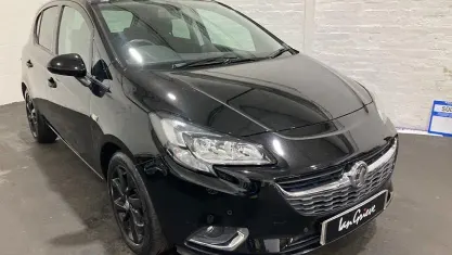 Used Vauxhall Corsa SRi 90 HP (66 kW) 2017 Black Hatchback