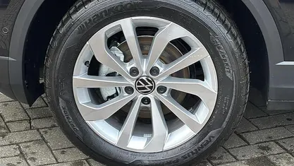 Used 2024 VW Tiguan Allspace Life SUV | £22,799 (Good price)