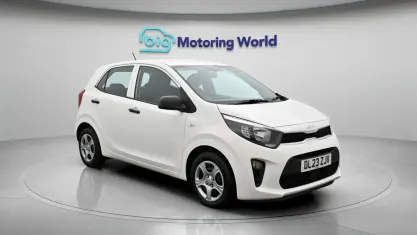 Used Kia Picanto 67 HP (49 kW) 2023 White Hatchback