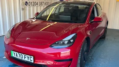 Used Tesla Model 3 Standard Range Plus 180 kW (245 HP) 2020 Red Sedan