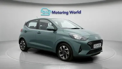 Used Hyundai i10 Advanced 67 HP (49 kW) 2024 Green Hatchback