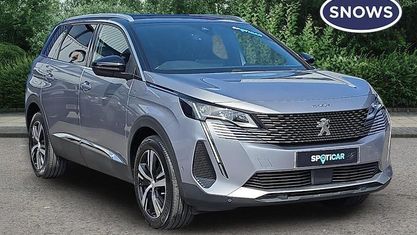 Second-hand Peugeot 5008 GTi 131 CP (96 kW) 2023 Gri SUV