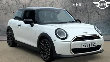 Used Mini Cooper Exclusive 204 HP (150 kW) 2024 Nanuq white Hatchback