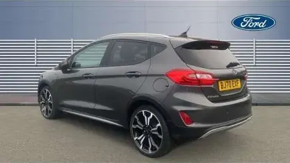 Usado Ford Fiesta Active X 95 HP (69 kW) 2020 Cinzento Citadino