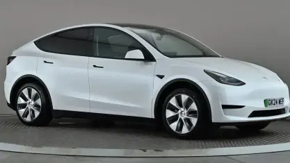 Second-hand Tesla Model Y RWD 219 kW (299 CP) 2024 SUV