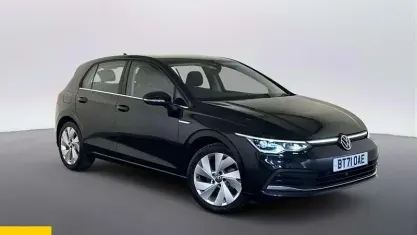 Begagnad VW Golf VIII Style 150 HK (110 kW) 2023 Halvkombi