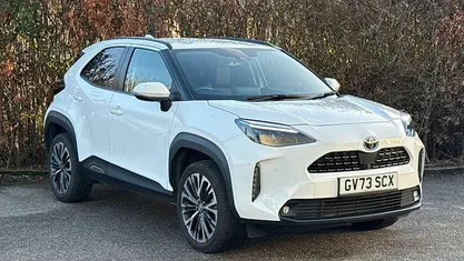 Used 2025 Toyota Yaris Hybrid Estate | £24,299 (Fair price)