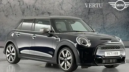 Used Mini Cooper S Exclusive 178 HP (130 kW) 2022 Hatchback